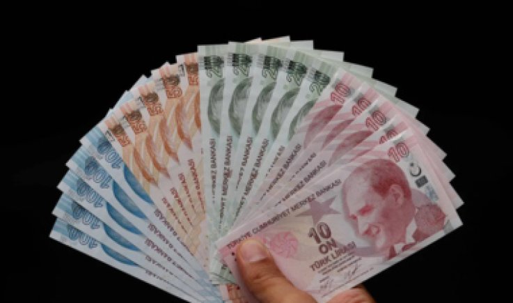 تراجع كبير لليرة التركية لتكسر حاجز الـ40 مقابل الدولار